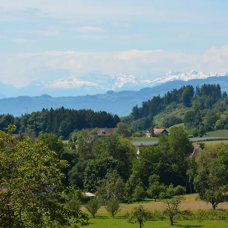 Am Alpenblick 5 *
